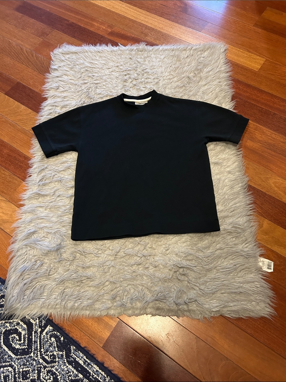 Amongst Others  Black Short Sleeve Crewneck Tee